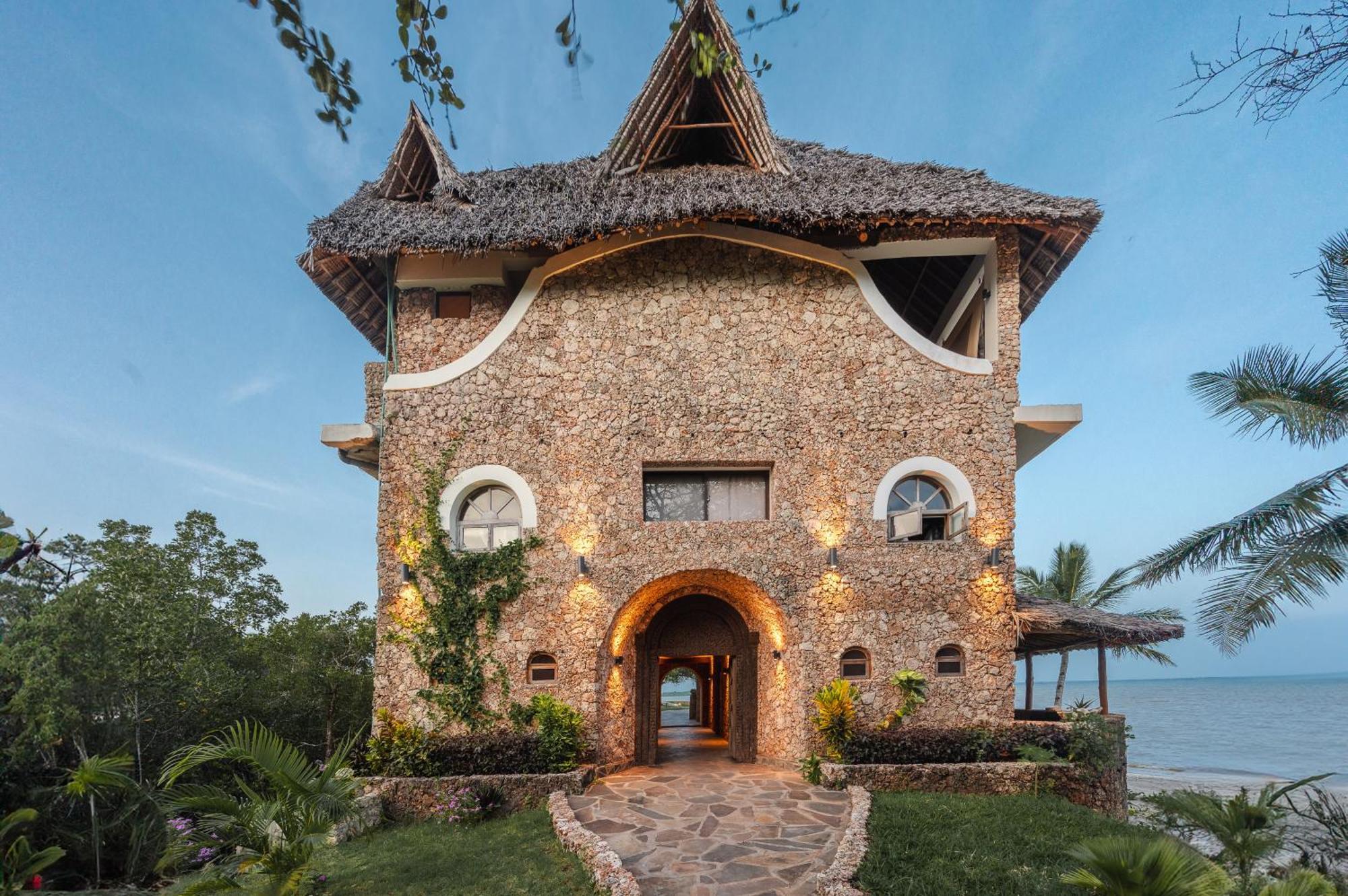 Mwazaro Beach Lodge Шимони Экстерьер фото