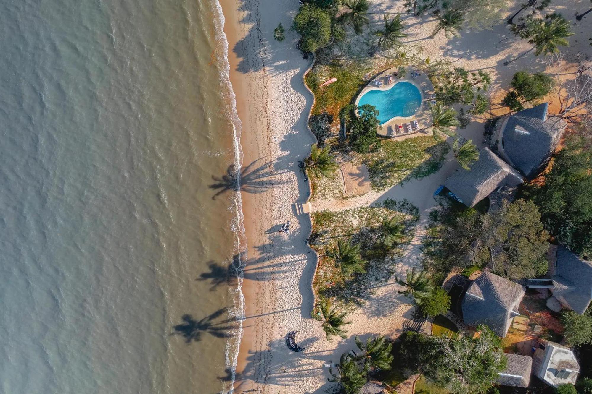 Mwazaro Beach Lodge Шимони Экстерьер фото