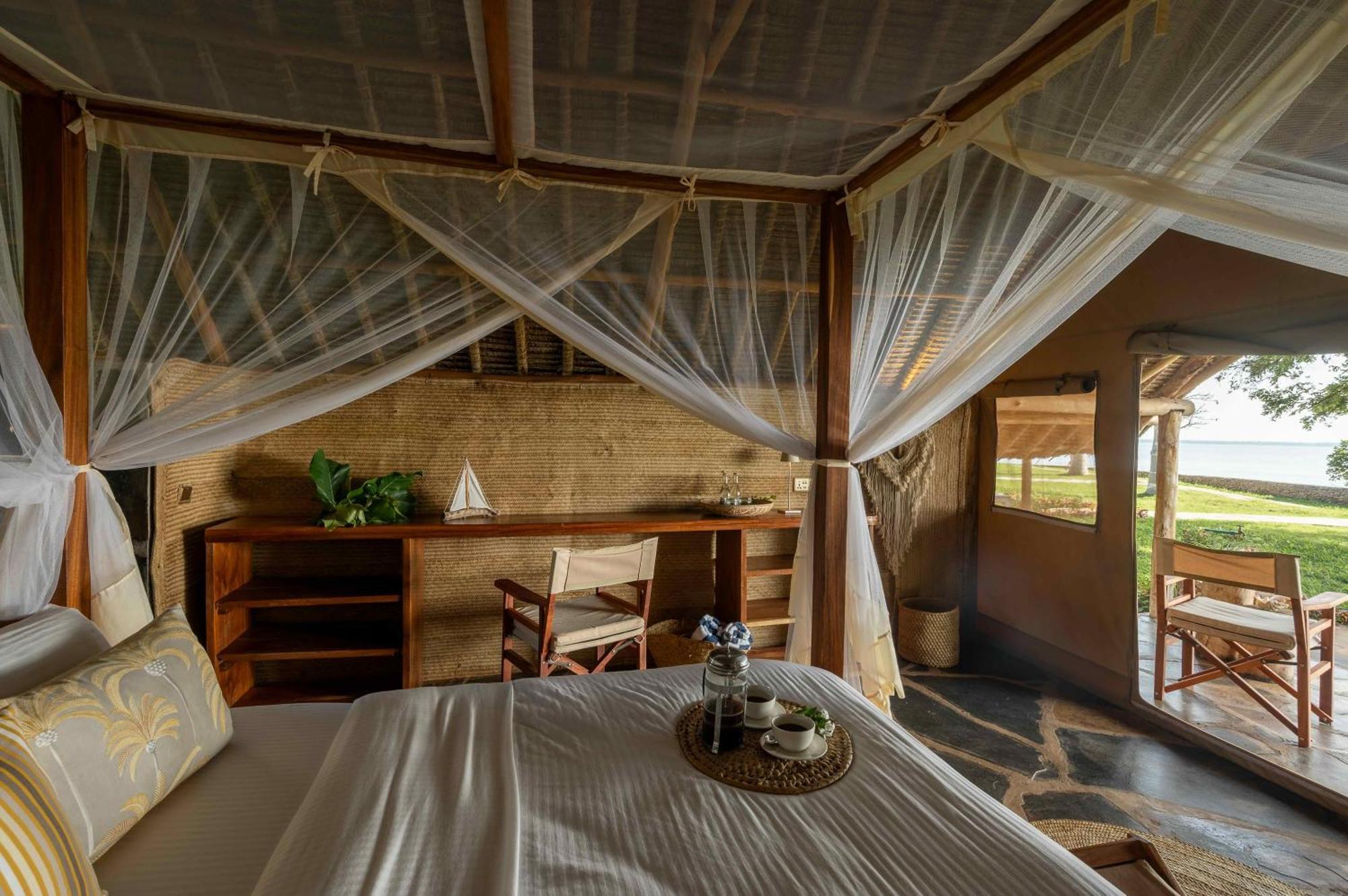 Mwazaro Beach Lodge Шимони Экстерьер фото