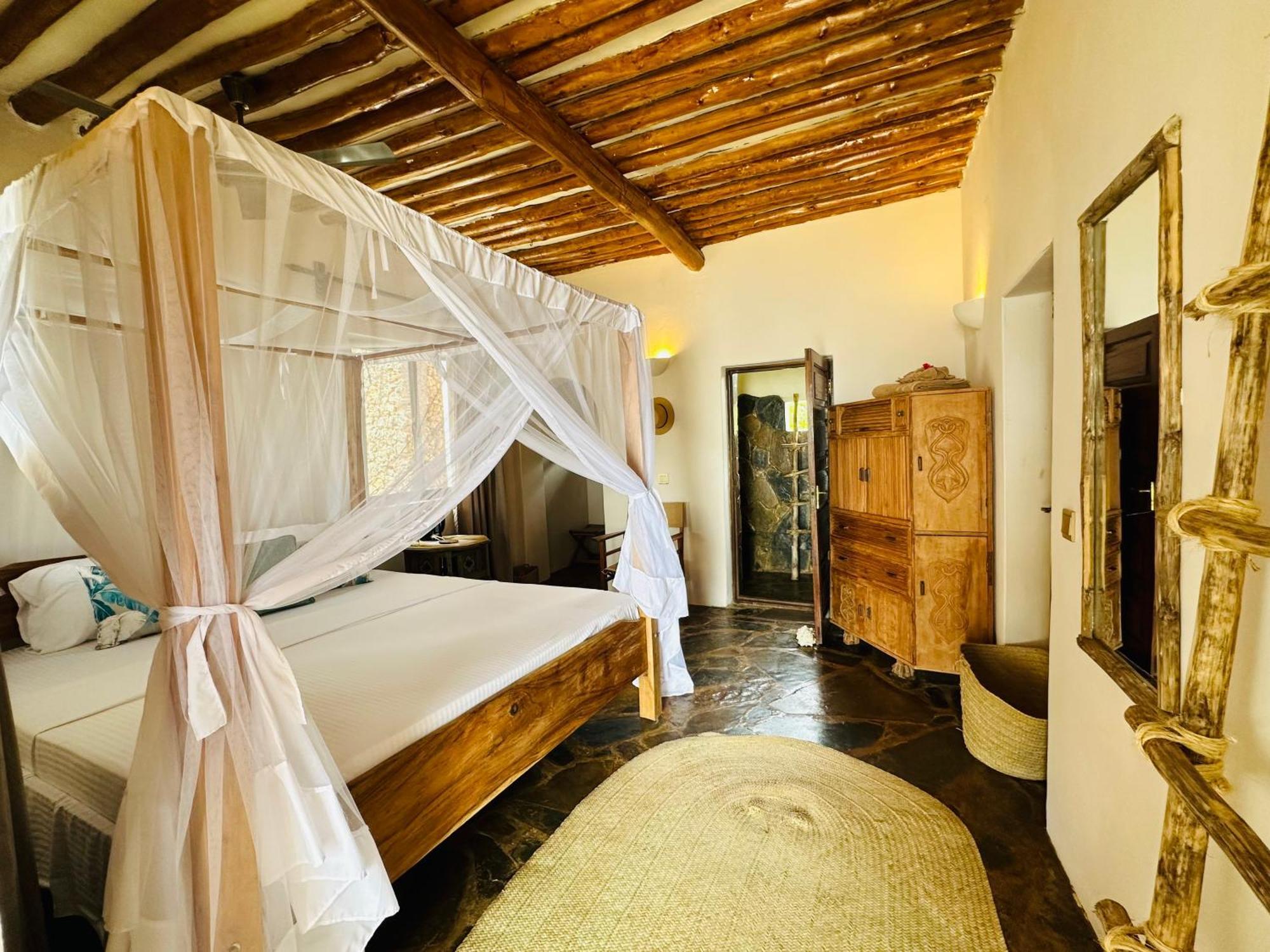 Mwazaro Beach Lodge Шимони Номер фото